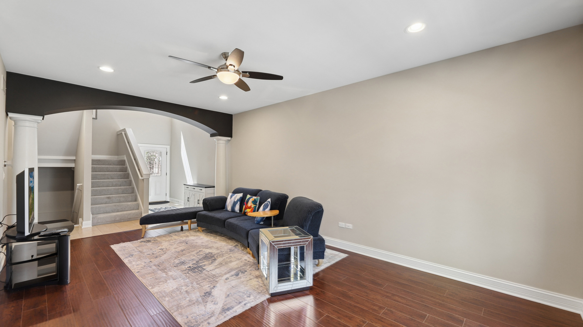 2466 Nicola Court, Addison, IL 60101