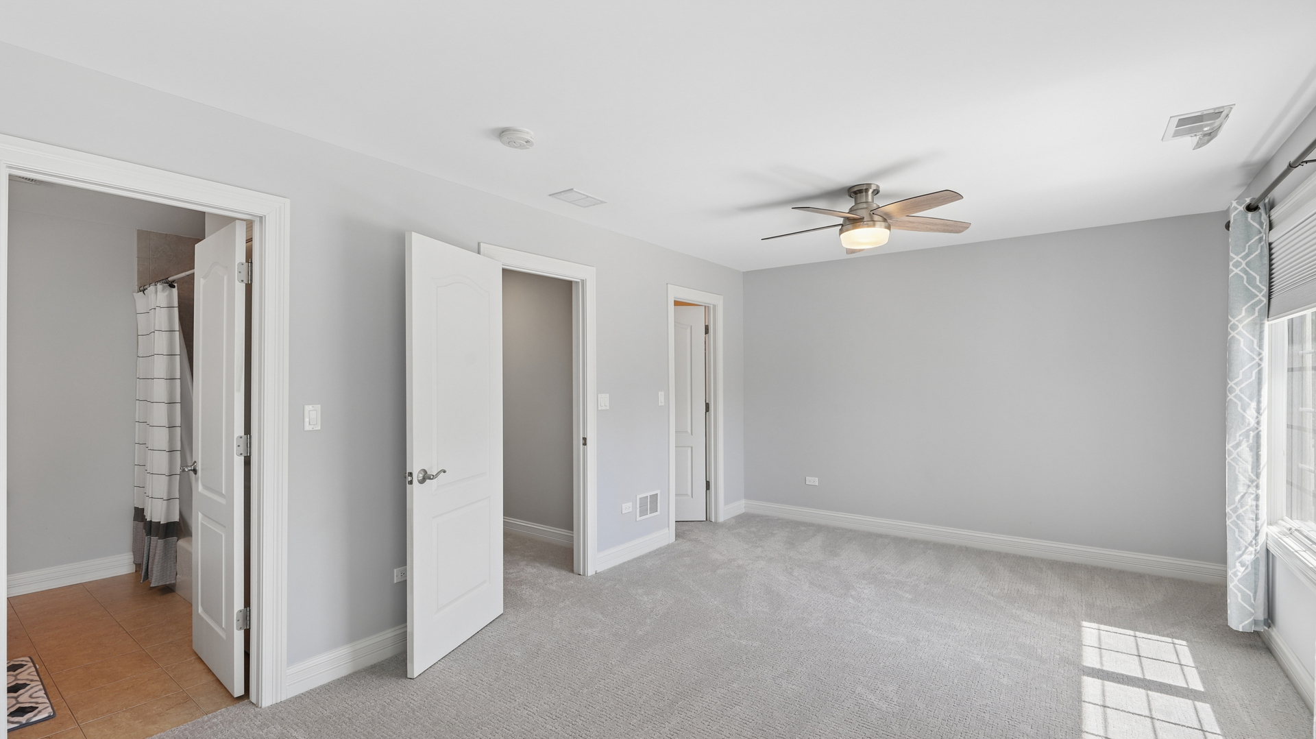 2466 Nicola Court, Addison, IL 60101