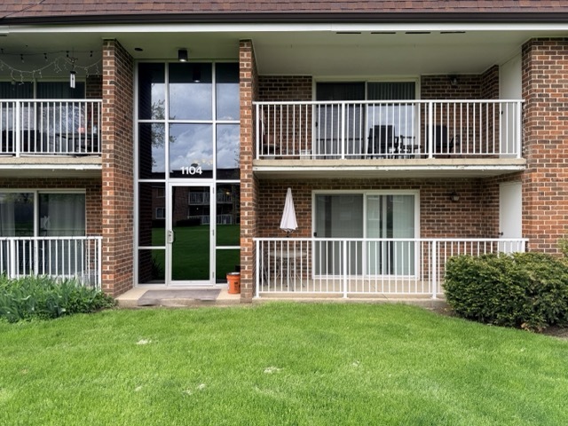 1104 Mercury Drive #1B, Schaumburg, IL 60193