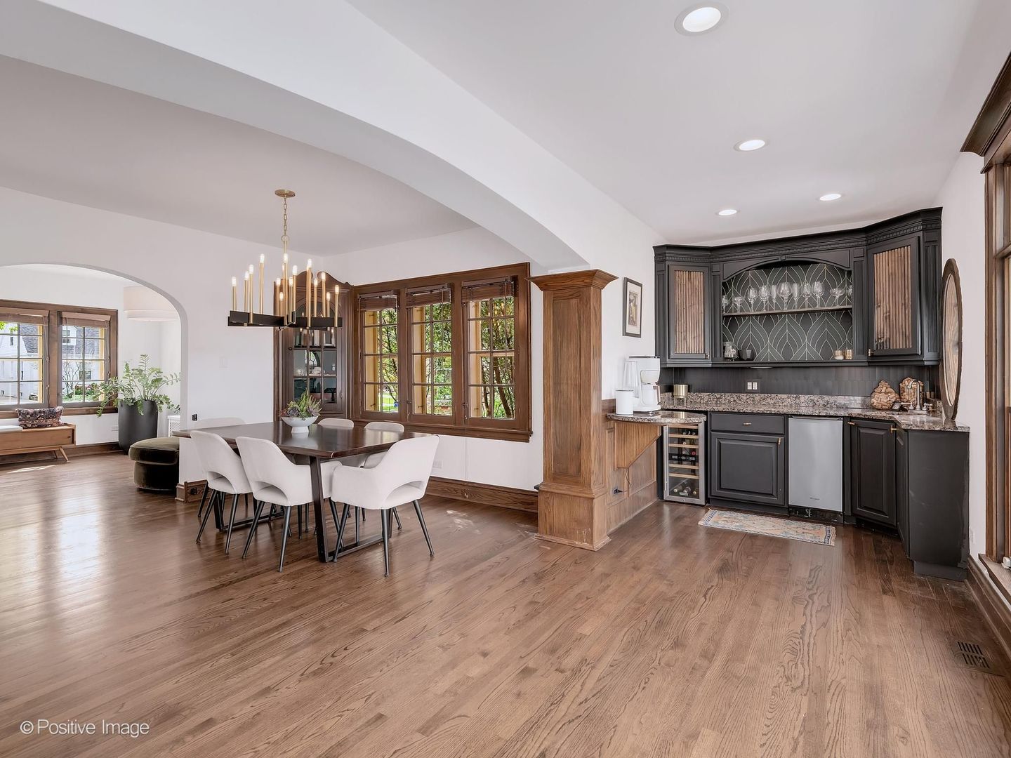 422 S Prospect Avenue, Elmhurst, IL 60126