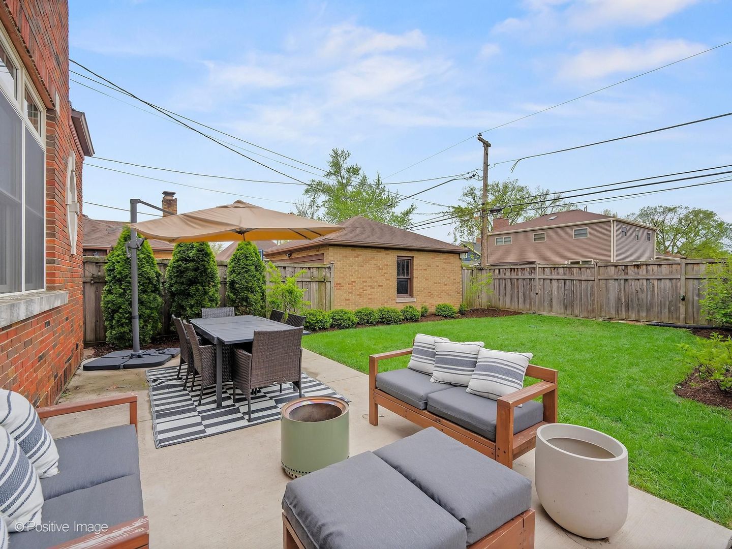 422 S Prospect Avenue, Elmhurst, IL 60126