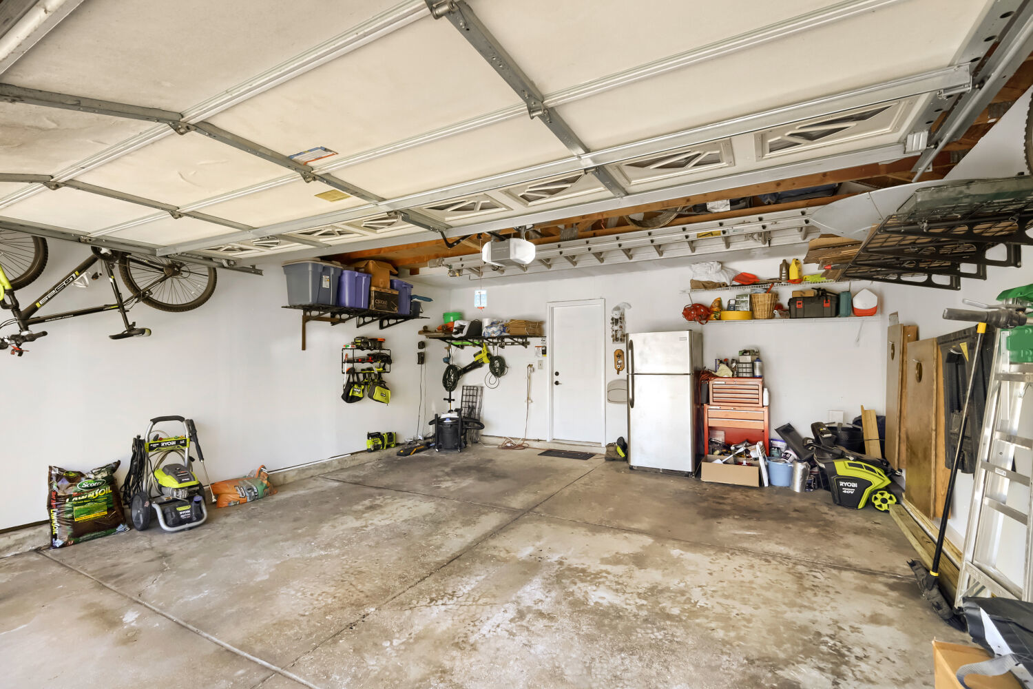 1310 W Darlington Circle, Hoffman Estates, IL 60169