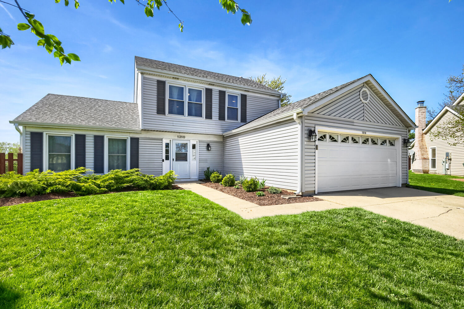 1310 W Darlington Circle, Hoffman Estates, IL 60169