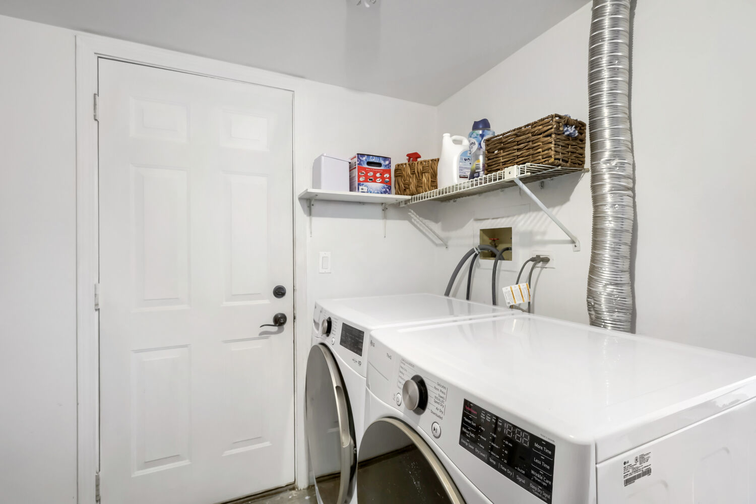 1310 W Darlington Circle, Hoffman Estates, IL 60169