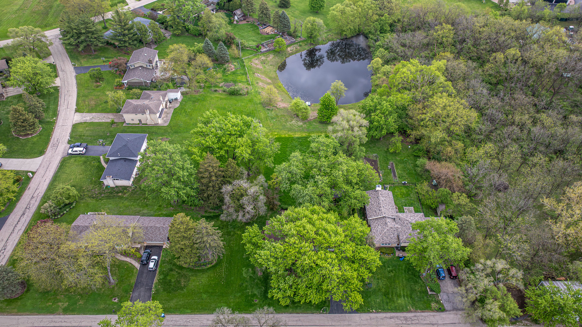 8607 Main Street, Downers Grove, IL 60516