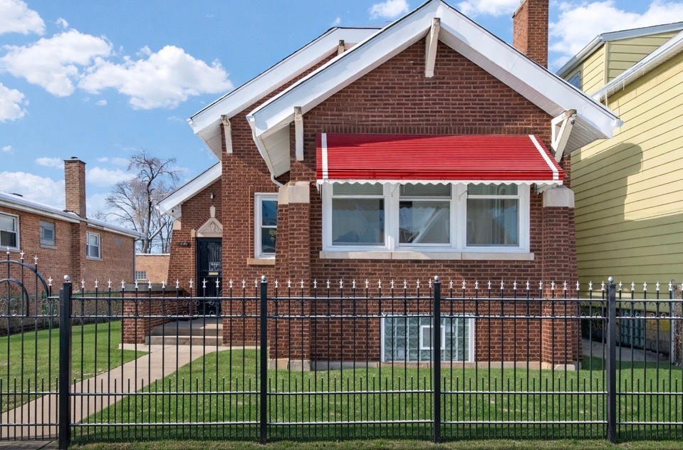11440 S Indiana Avenue, Chicago, IL 60628