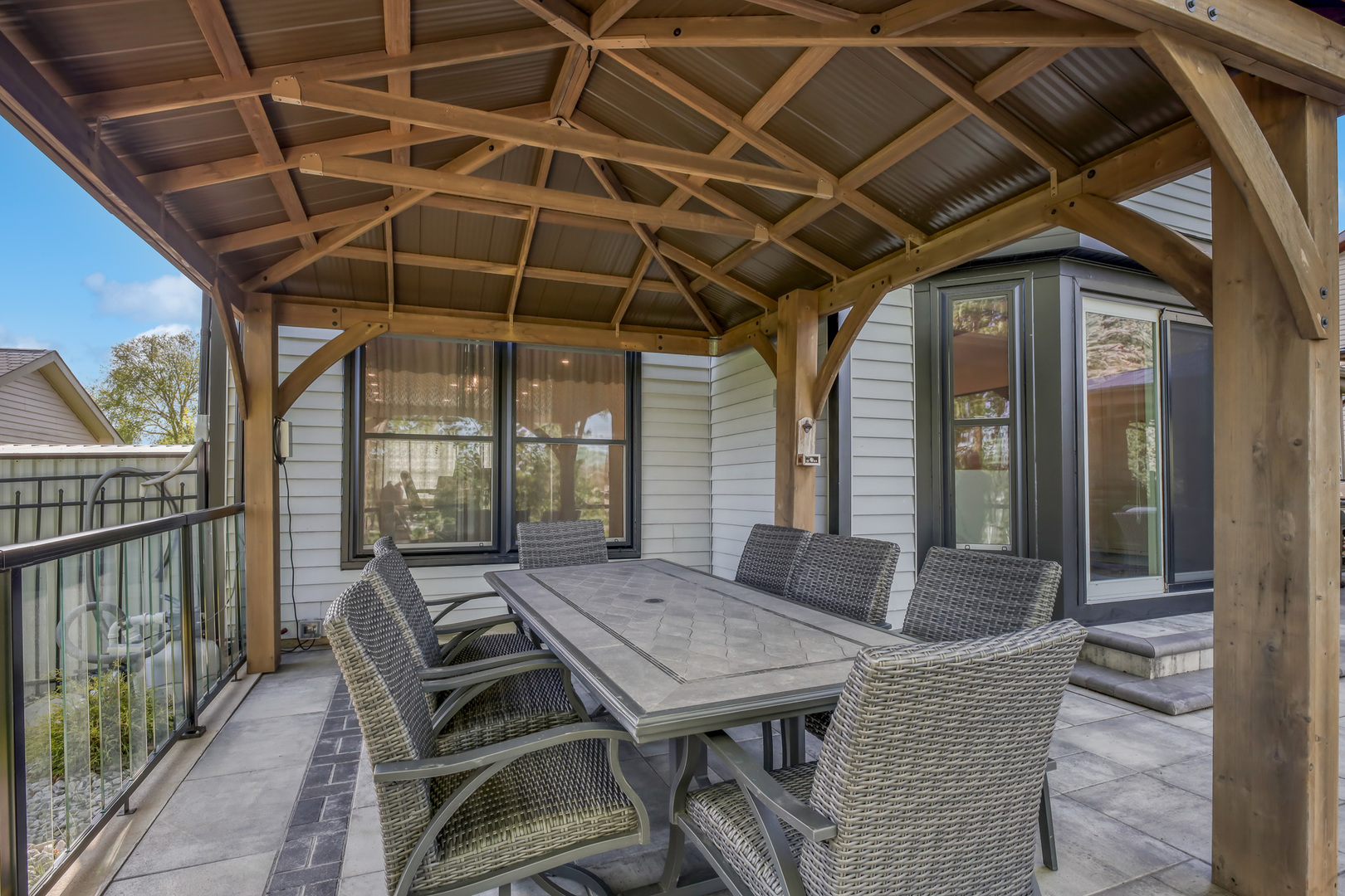 810 Kent Circle, Bartlett, IL 60103