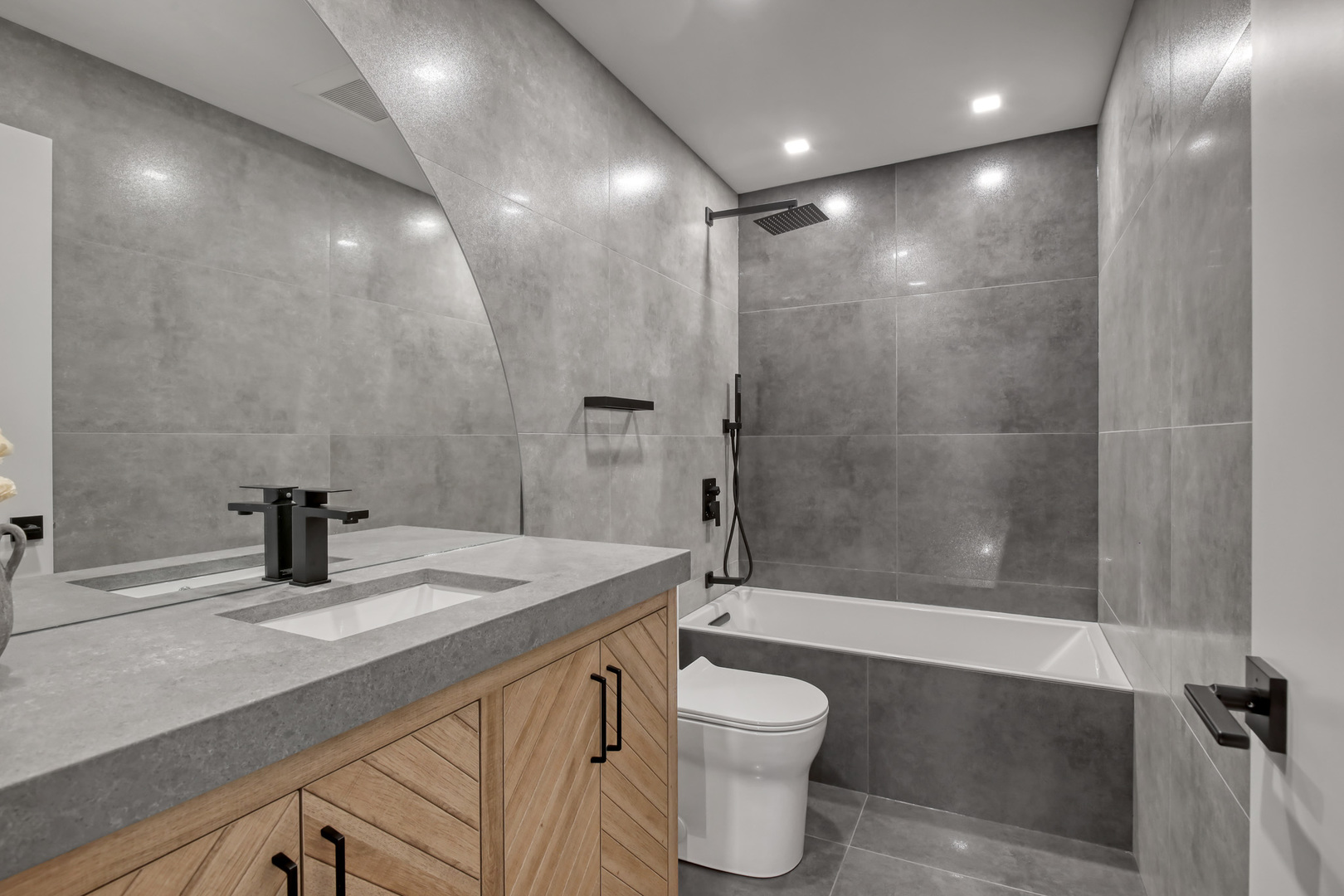 810 Kent Circle, Bartlett, IL 60103