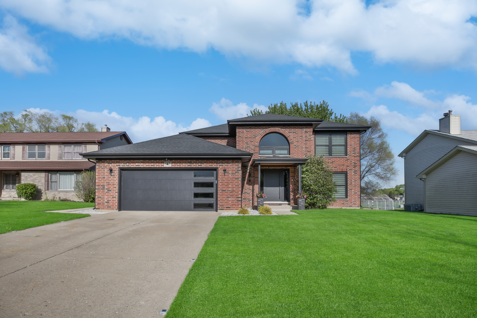 810 Kent Circle, Bartlett, IL 60103