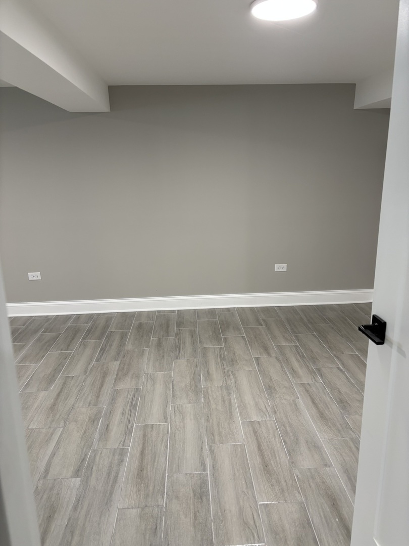 7737 S Champlain Avenue, Chicago, IL 60619