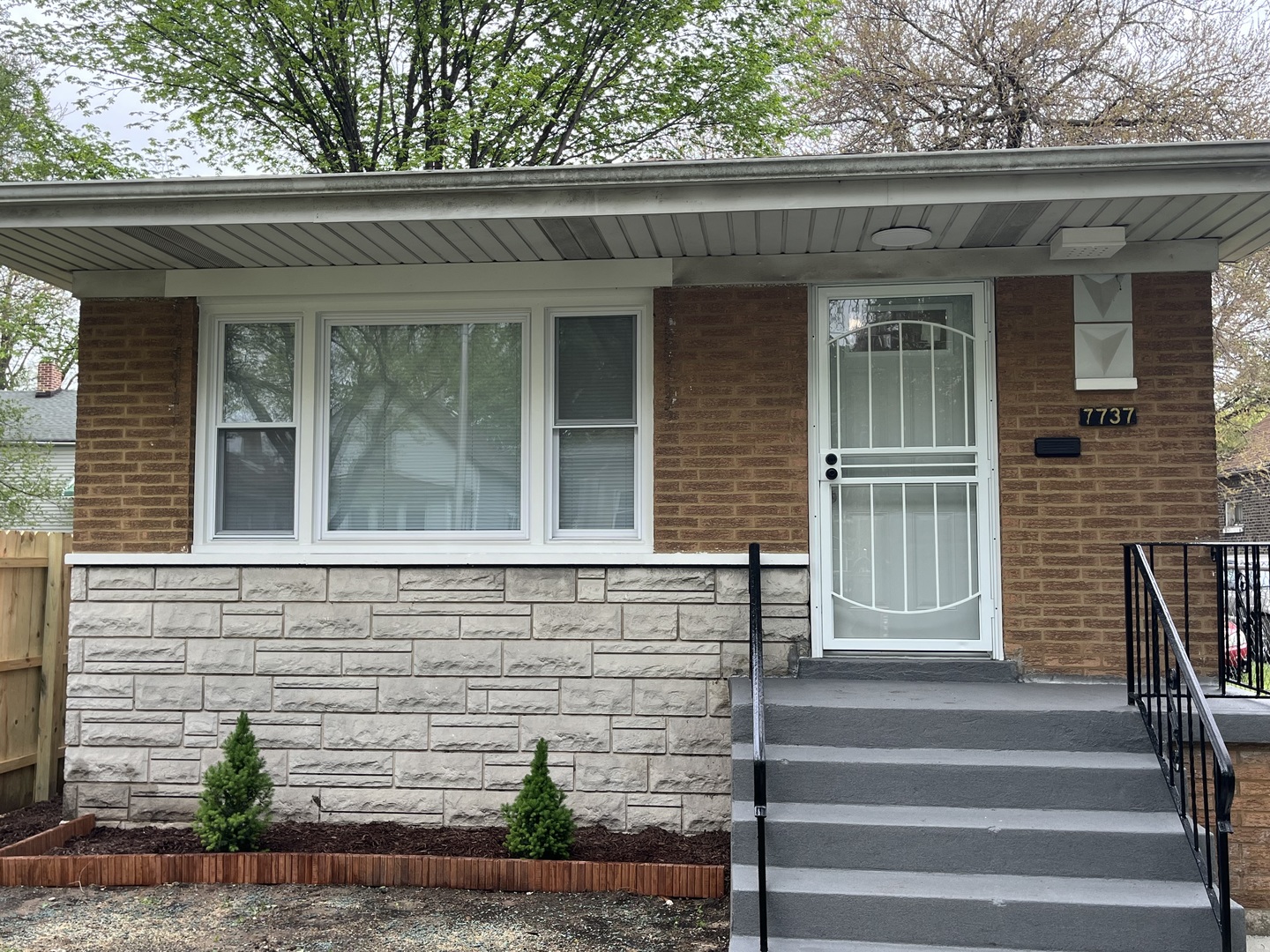 7737 S Champlain Avenue, Chicago, IL 60619