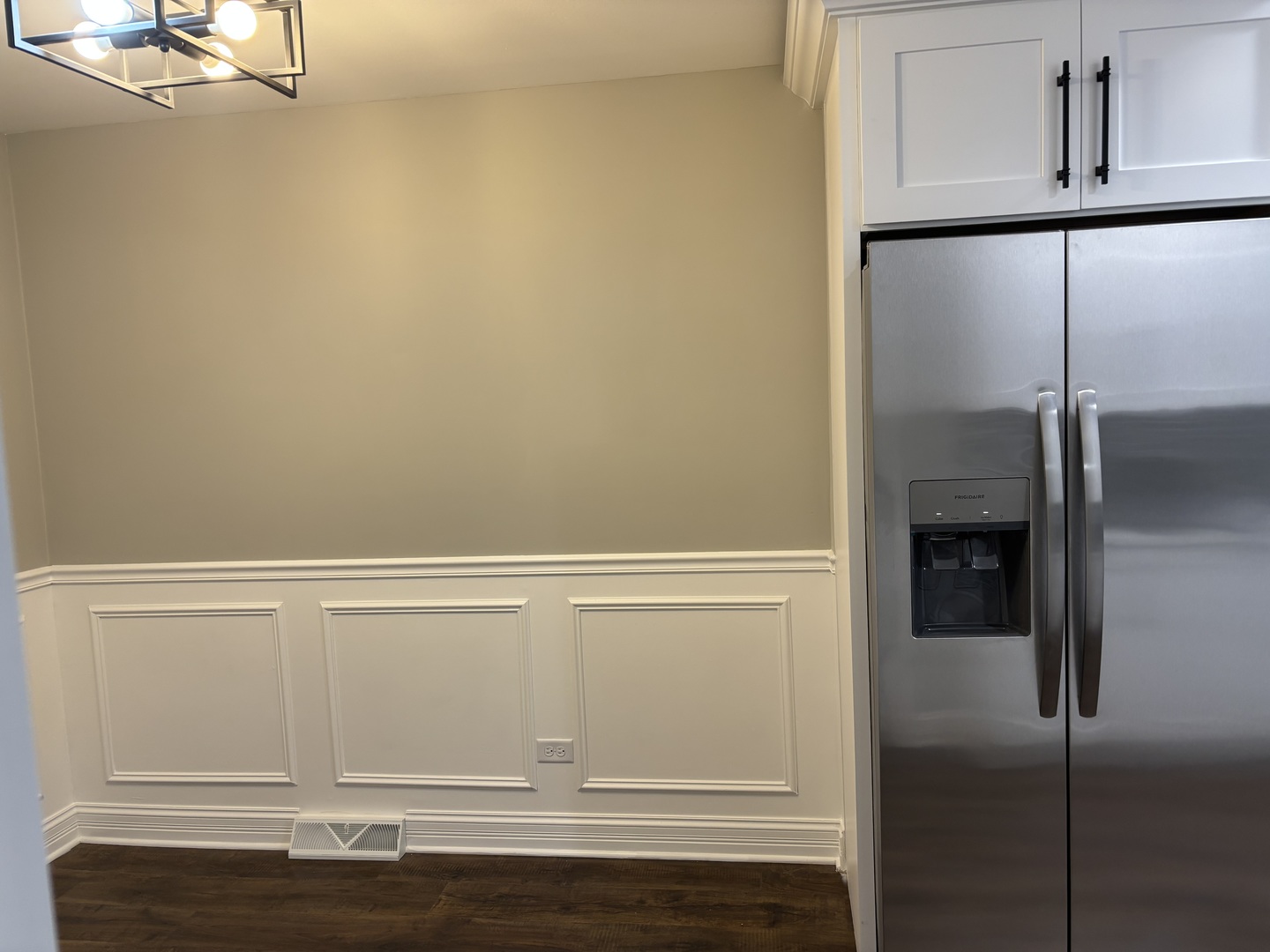 7737 S Champlain Avenue, Chicago, IL 60619