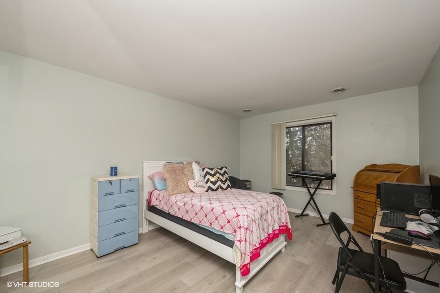 260 E Court Of Shorewood Court #4, Vernon Hills, IL 60061
