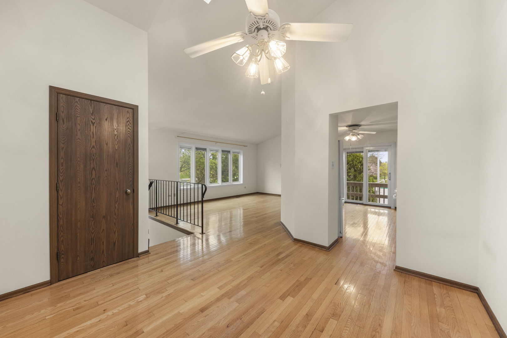 9371 Windsor Parkway #160, Tinley Park, IL 60487