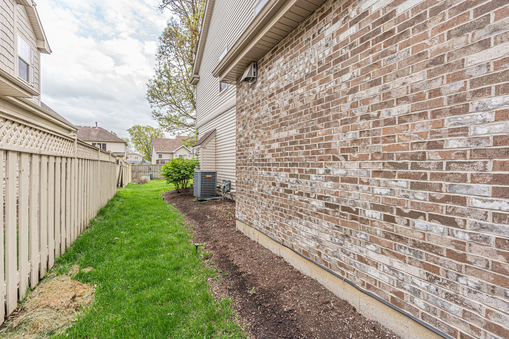 456 Arbor Lane, Wood Dale, IL 60191