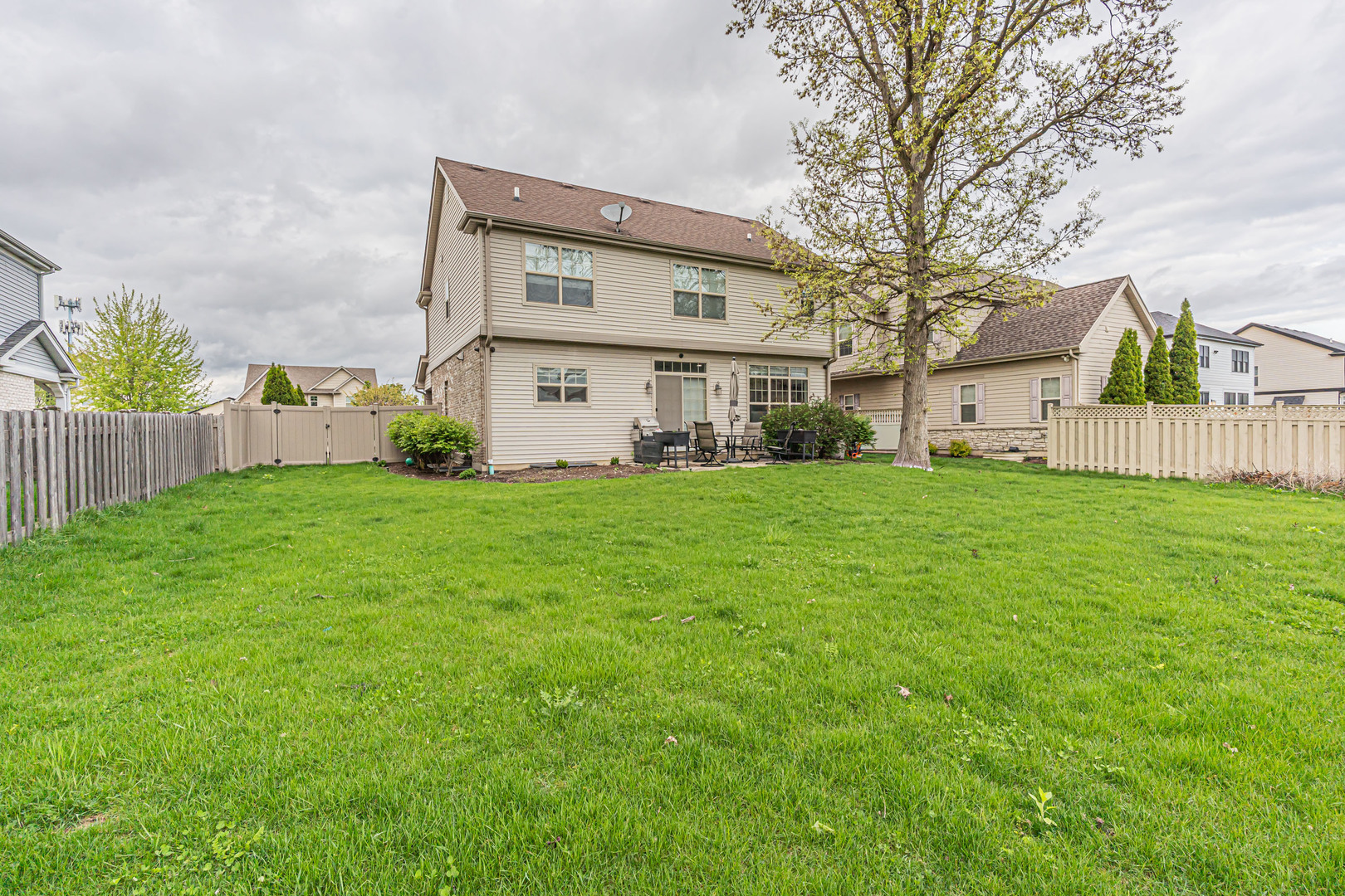 456 Arbor Lane, Wood Dale, IL 60191