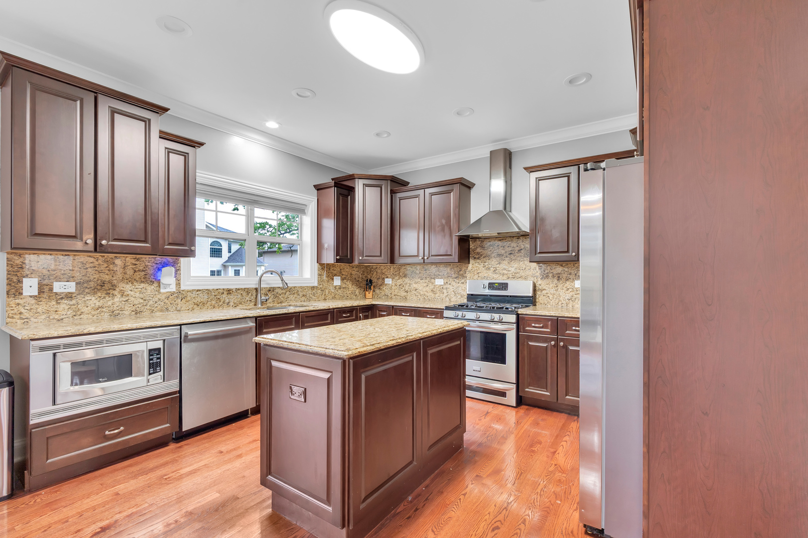 456 Arbor Lane, Wood Dale, IL 60191