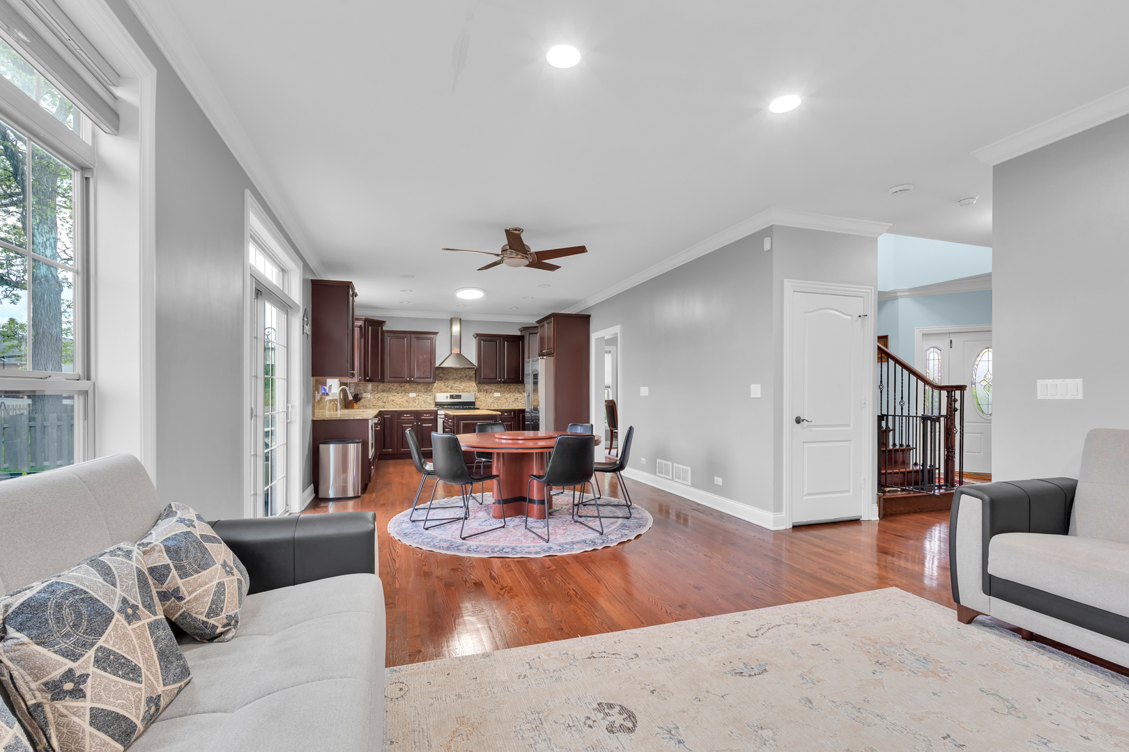 456 Arbor Lane, Wood Dale, IL 60191