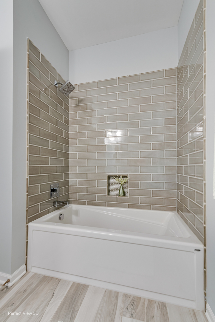 16127 Powderhorn Lake Way, Crest Hill, IL 60403