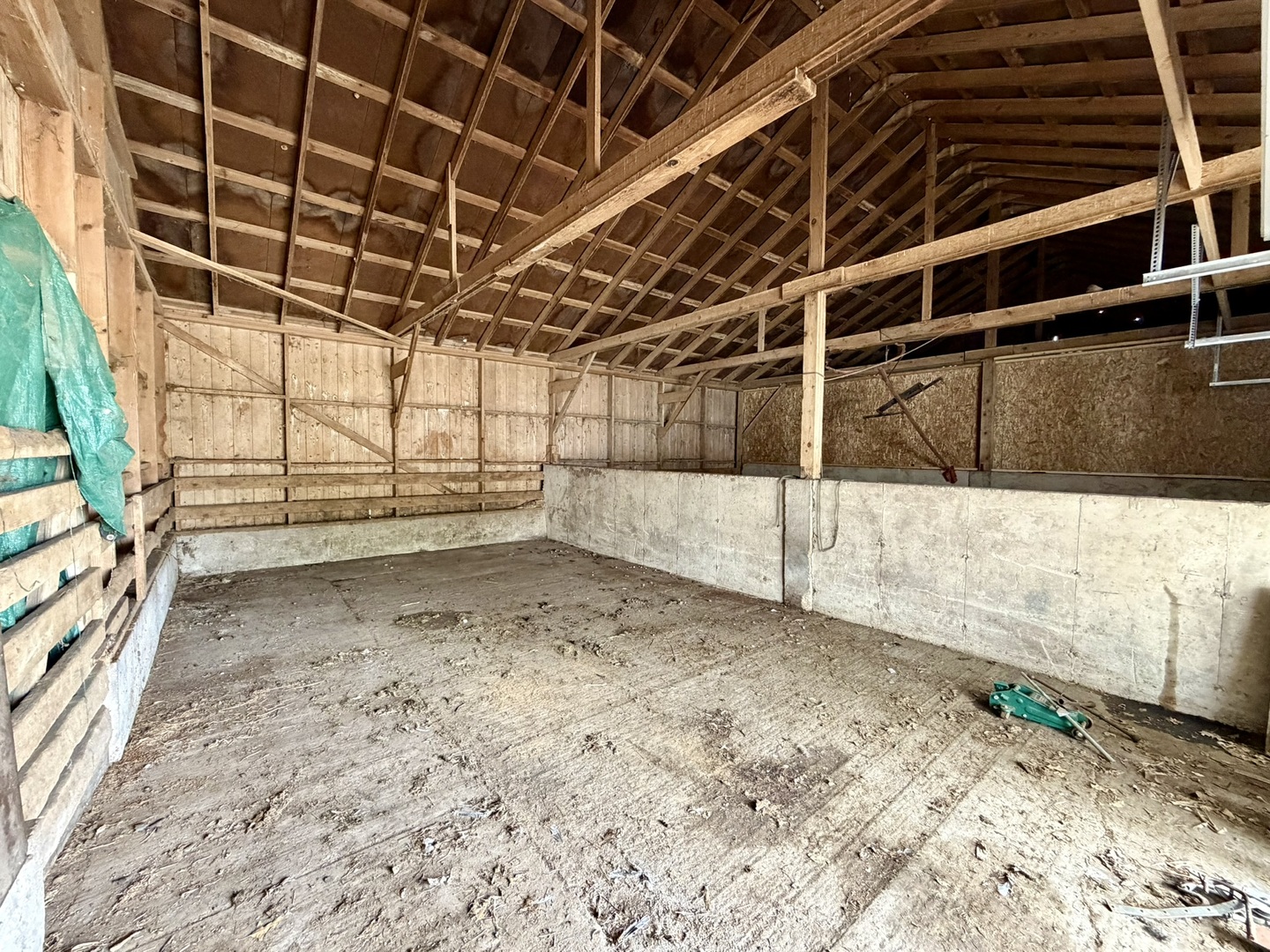 17767 2400 N Avenue, Wyanet, IL 61379