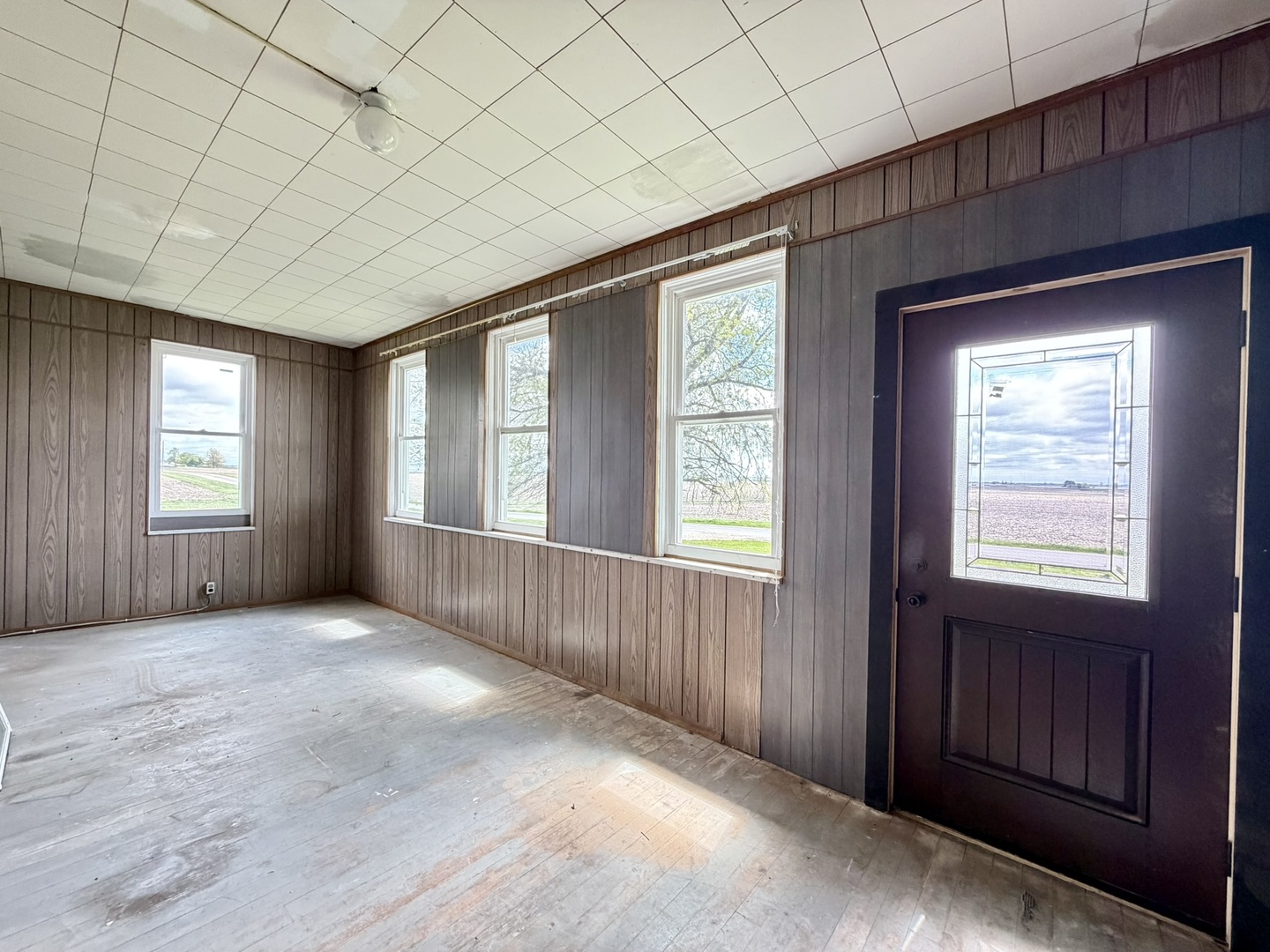 17767 2400 N Avenue, Wyanet, IL 61379