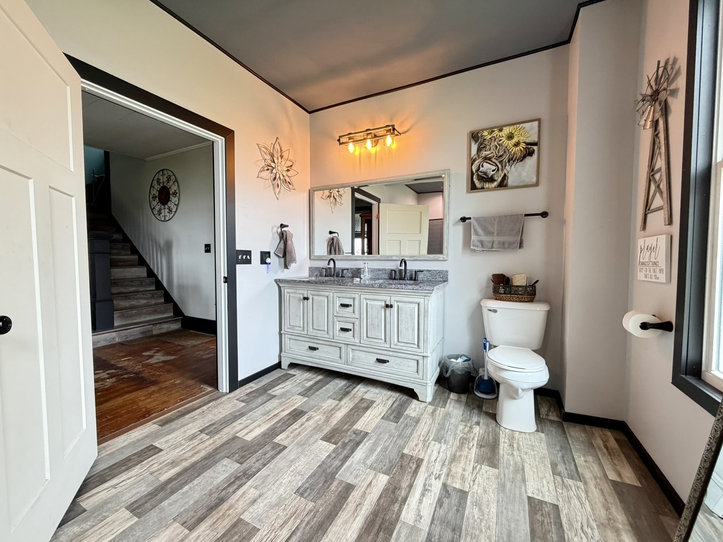 17767 2400 N Avenue, Wyanet, IL 61379