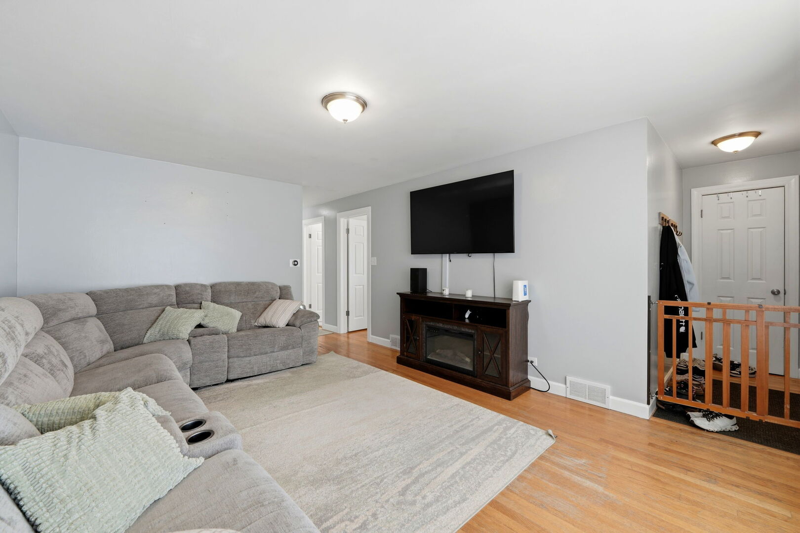 3416 N Oriole Avenue, Chicago, IL 60634