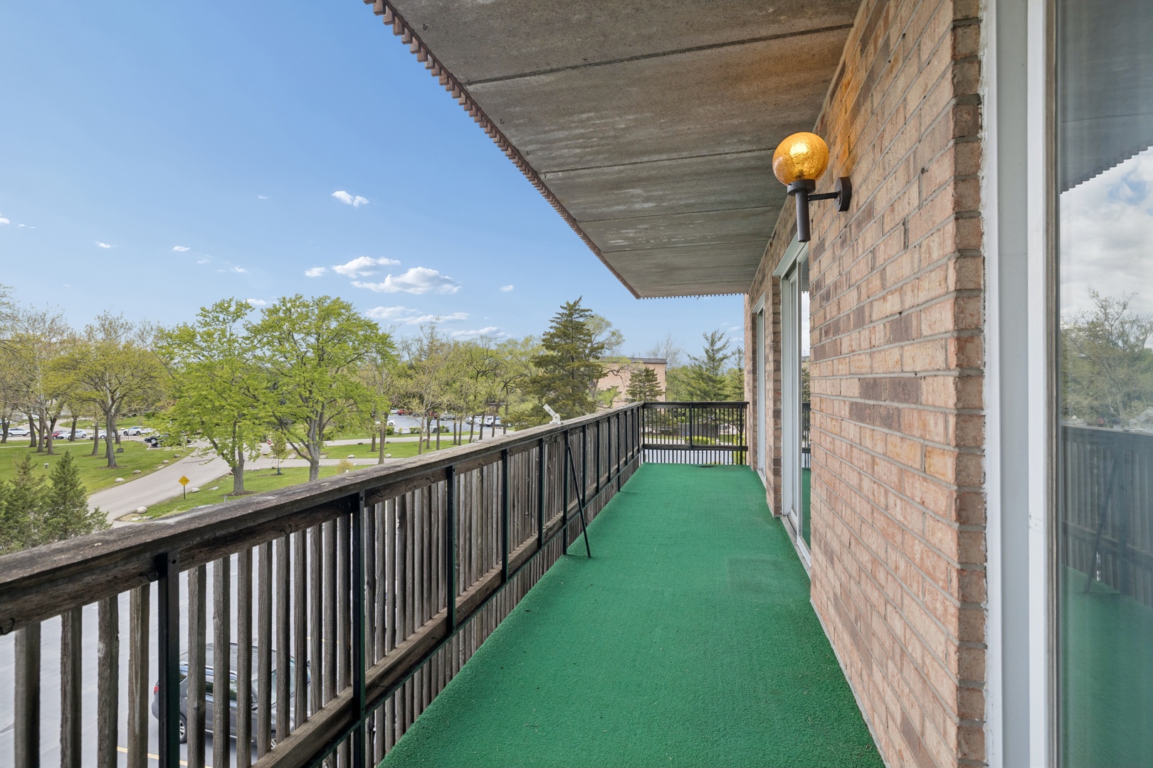 8025 Woodglen Lane #403, Downers Grove, IL 60516