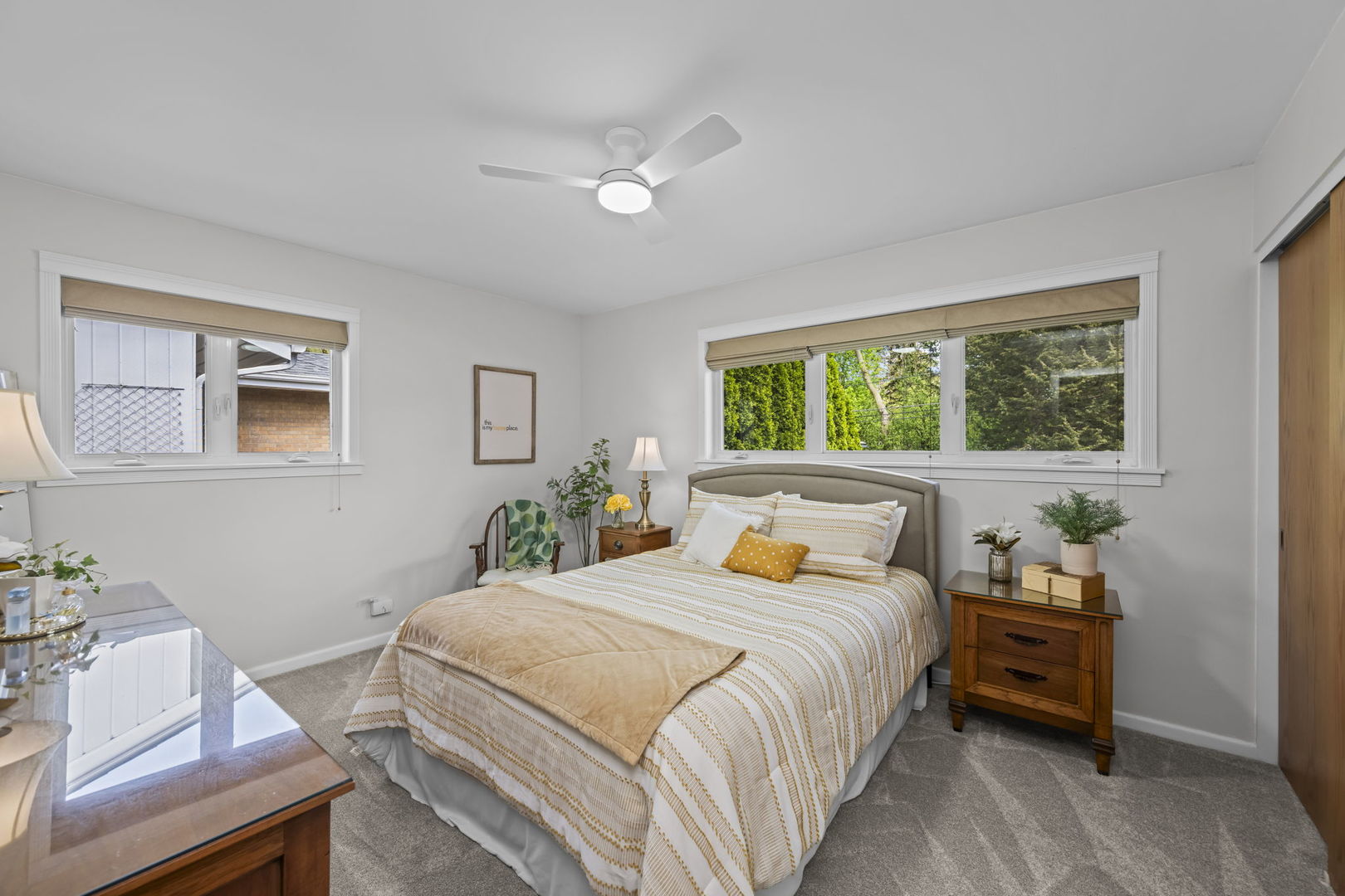 827 N Gibbons Avenue, Arlington Heights, IL 60004