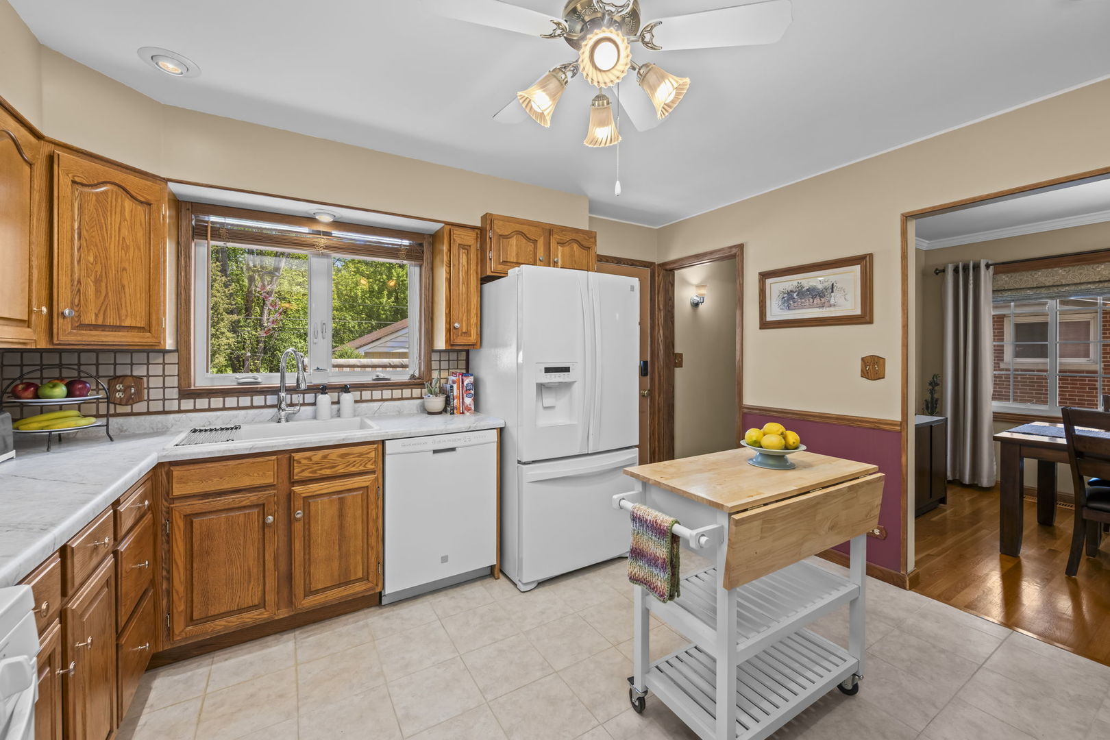 827 N Gibbons Avenue, Arlington Heights, IL 60004