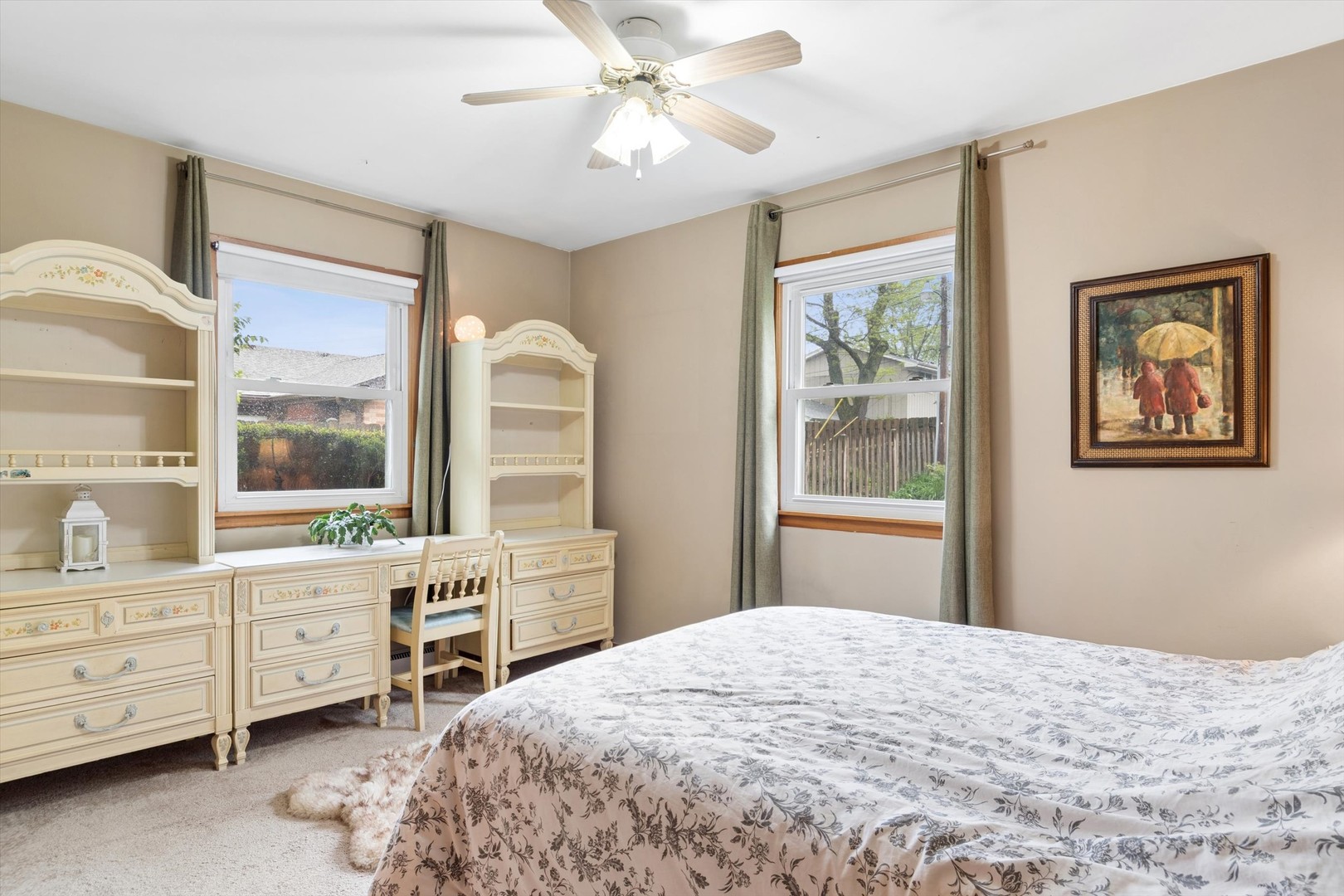 4 S Cypress Lane, North Aurora, IL 60542