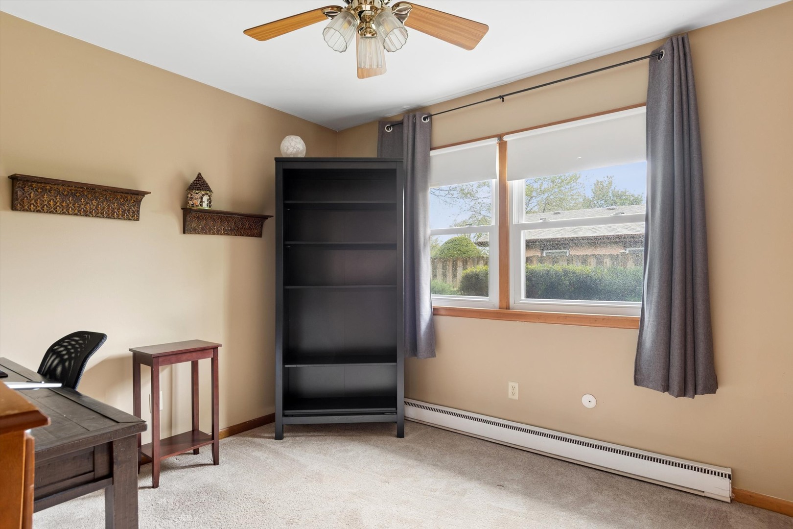 4 S Cypress Lane, North Aurora, IL 60542