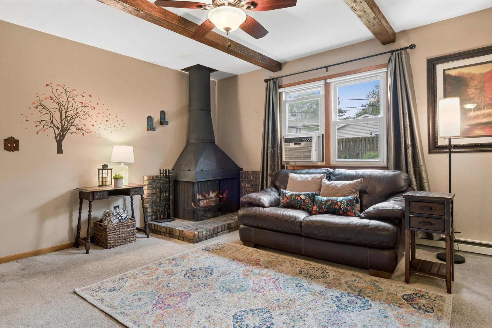 4 S Cypress Lane, North Aurora, IL 60542