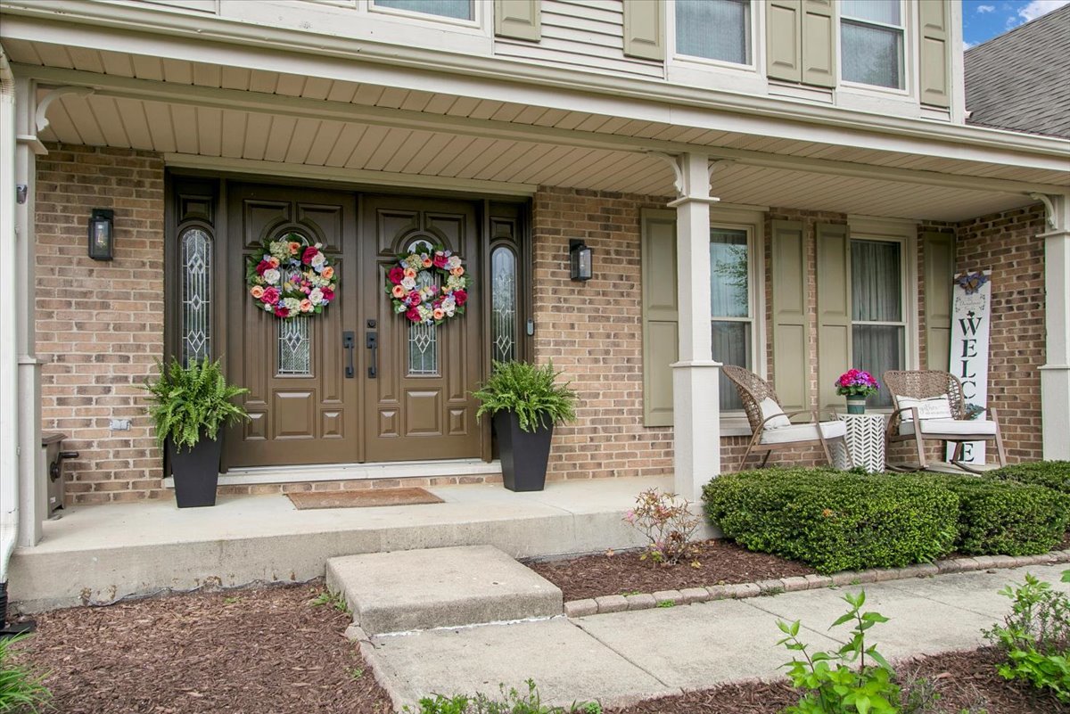 1450 Canter Lane, Bartlett, IL 60103