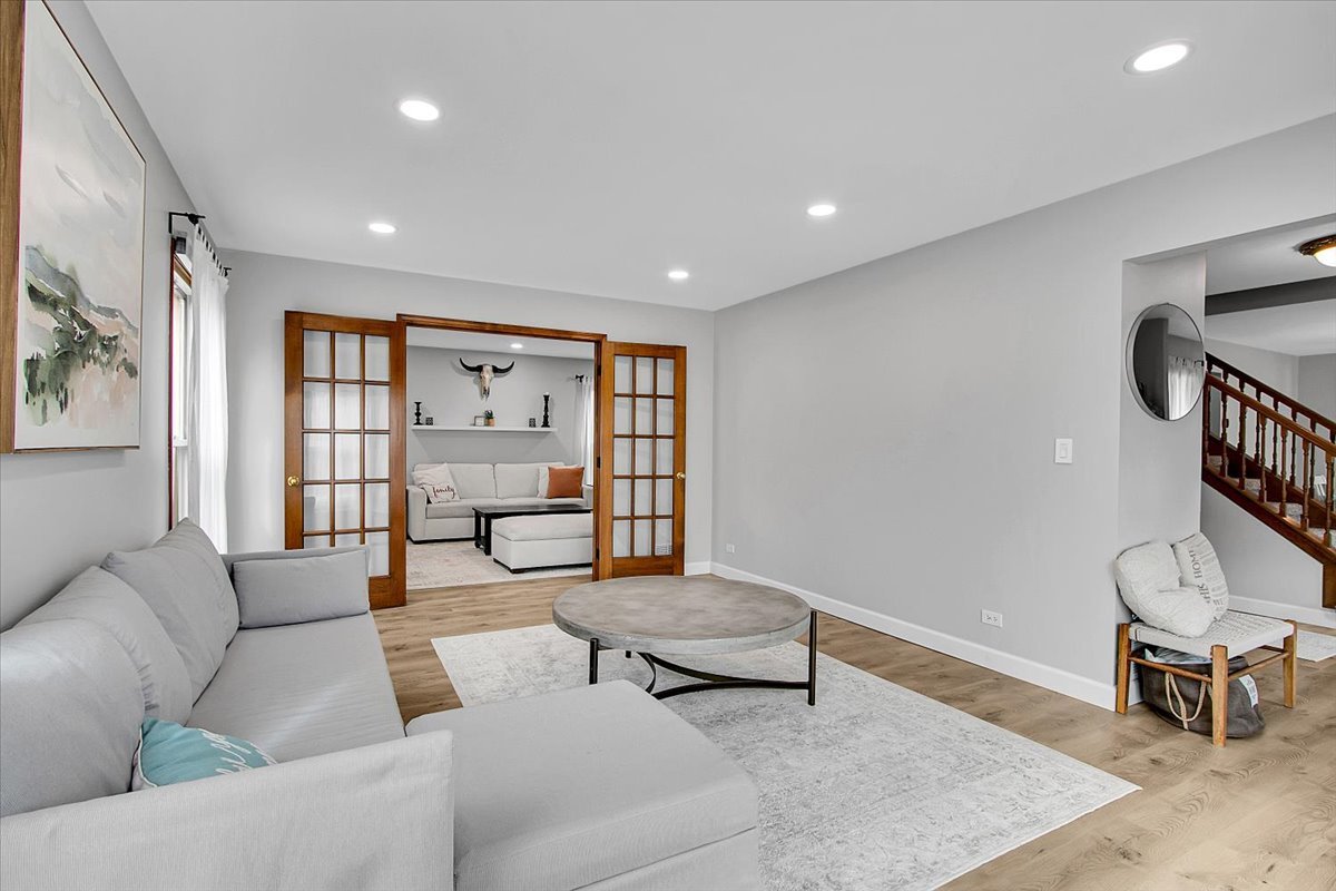 1450 Canter Lane, Bartlett, IL 60103