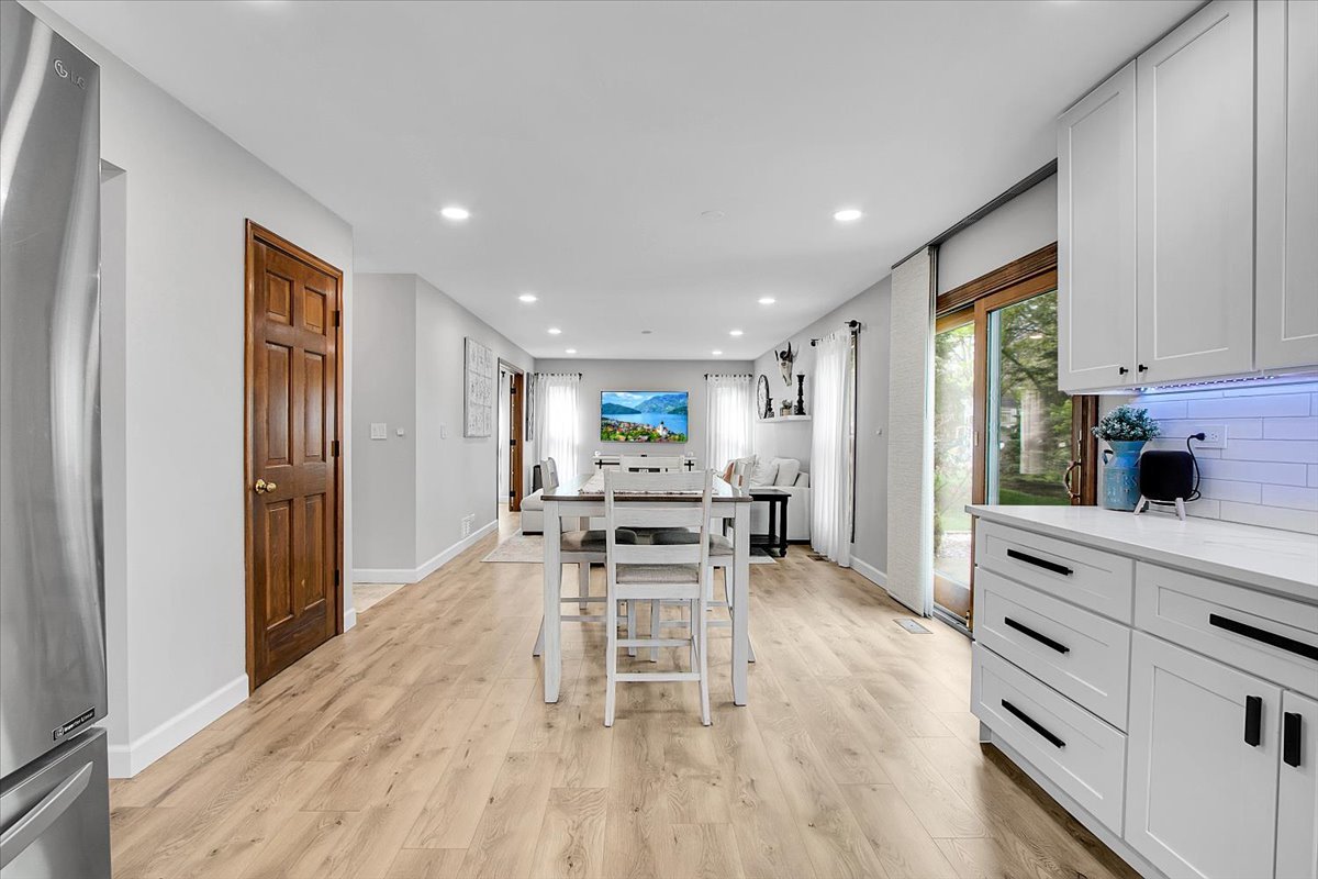 1450 Canter Lane, Bartlett, IL 60103