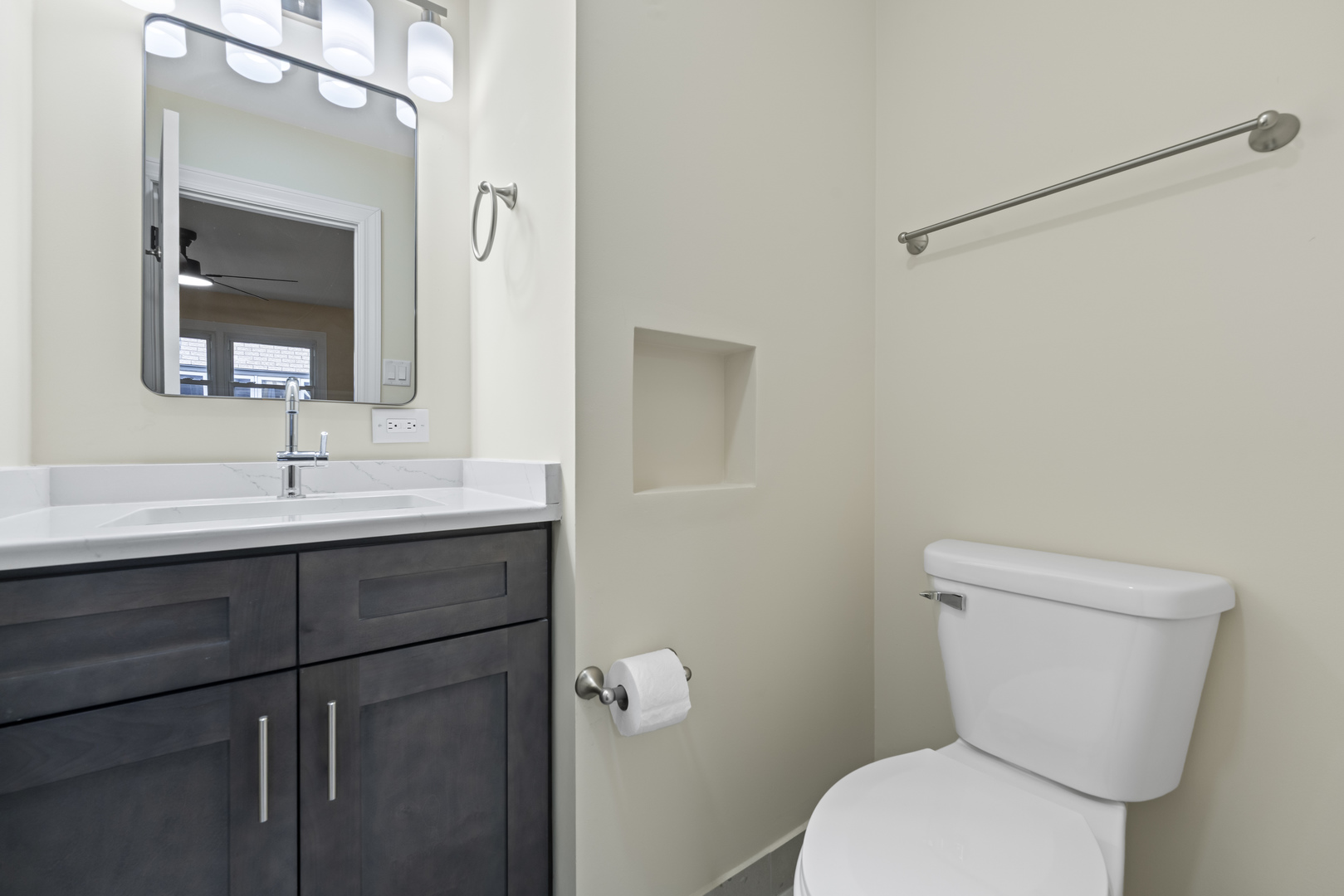 10403 Broadmoor Drive, Palos Hills, IL 60465