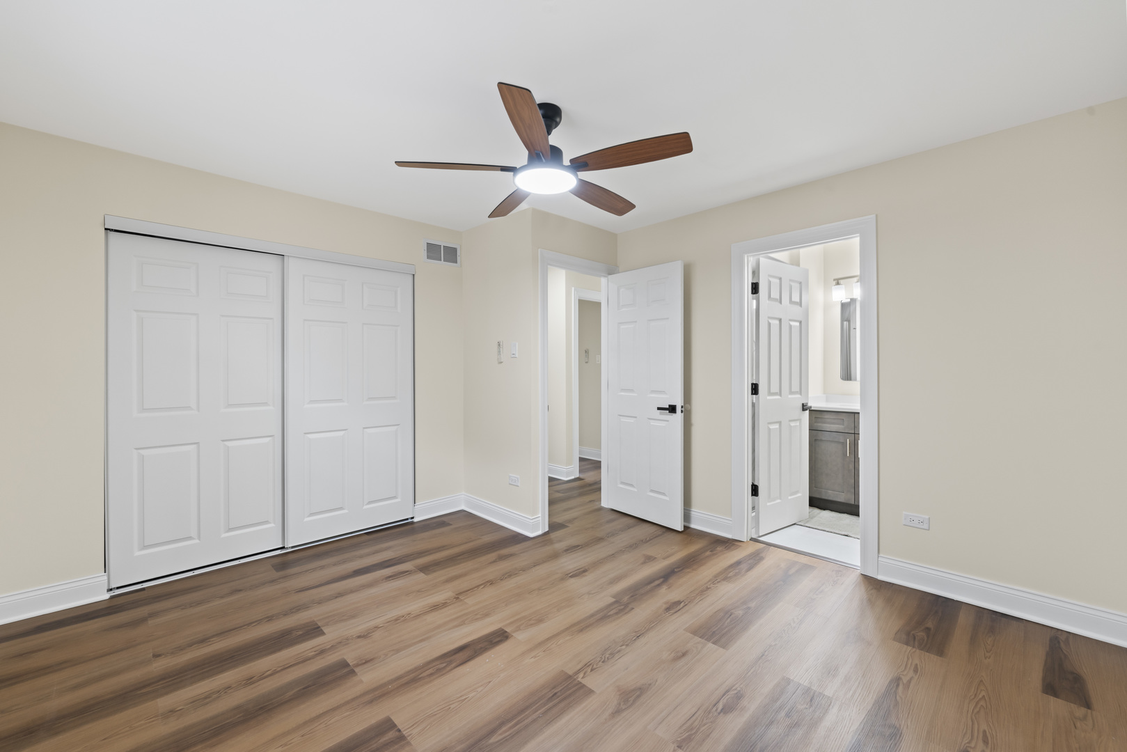 10403 Broadmoor Drive, Palos Hills, IL 60465