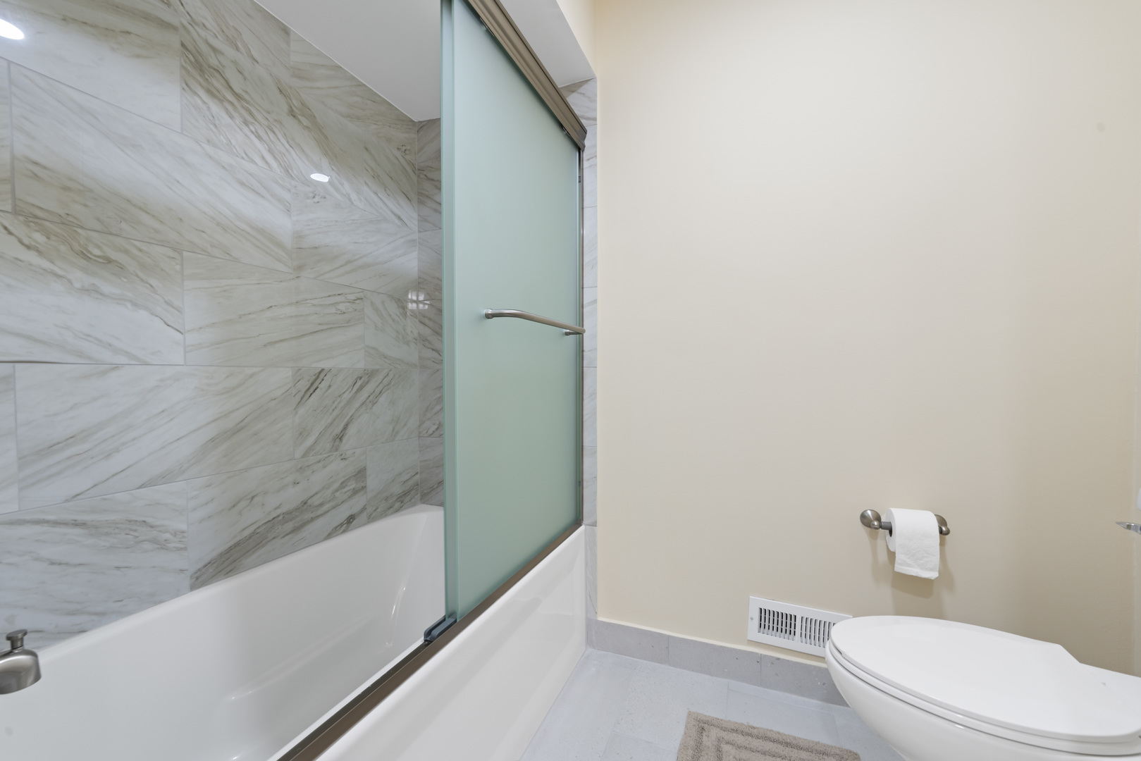 10403 Broadmoor Drive, Palos Hills, IL 60465