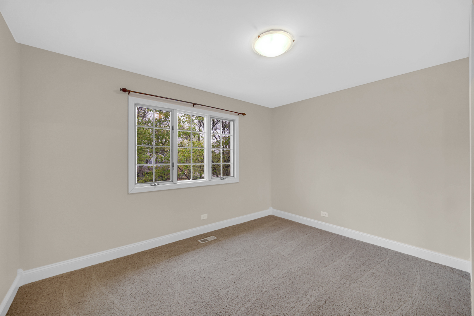 613 Ford Lane, Bartlett, IL 60103