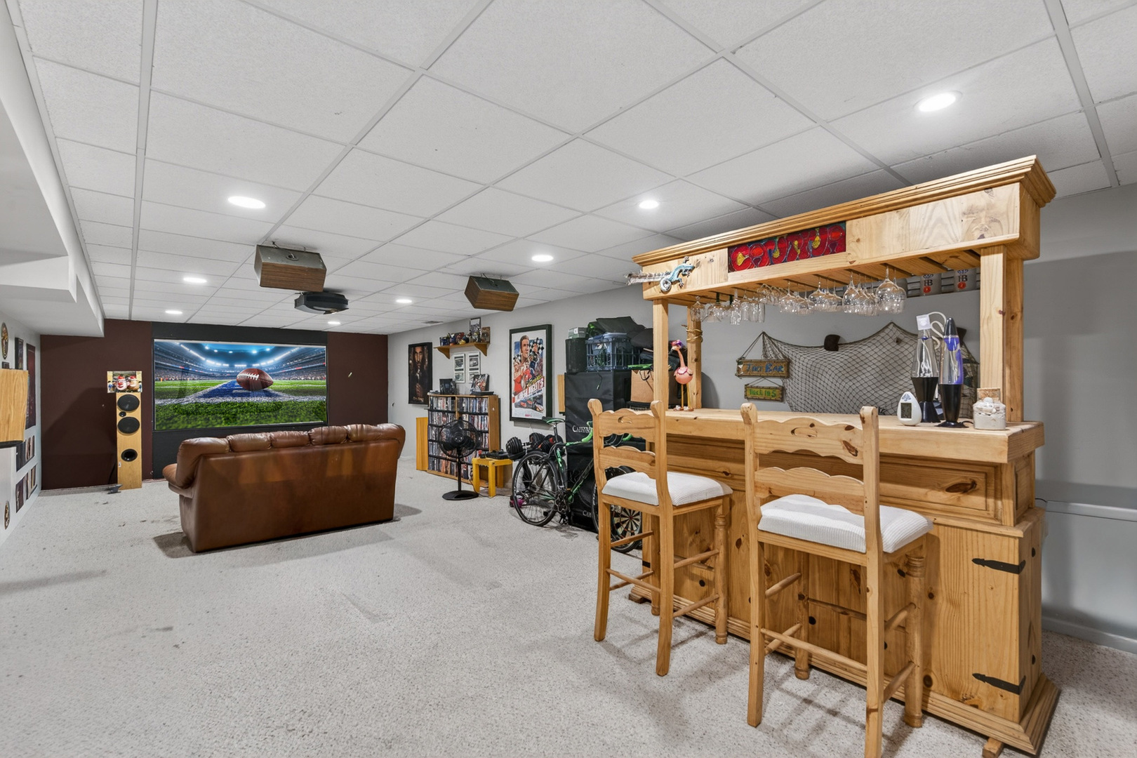 1160 Heavens Gate, Lake In The Hills, IL 60156