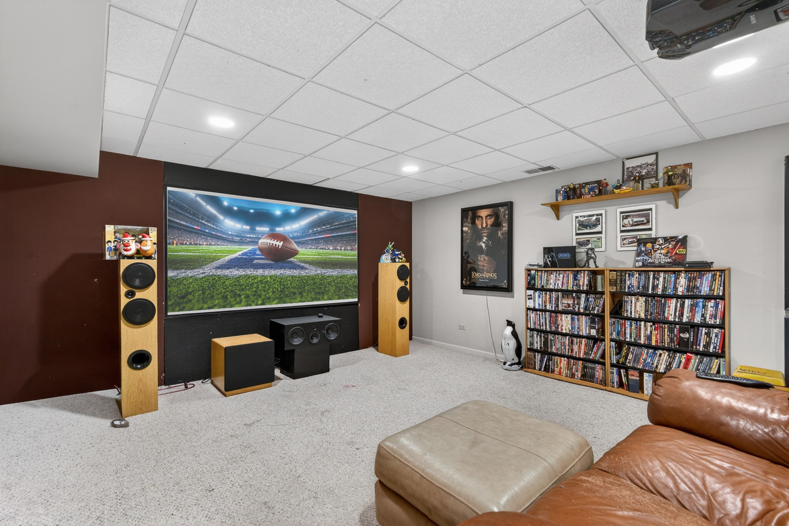 1160 Heavens Gate, Lake In The Hills, IL 60156