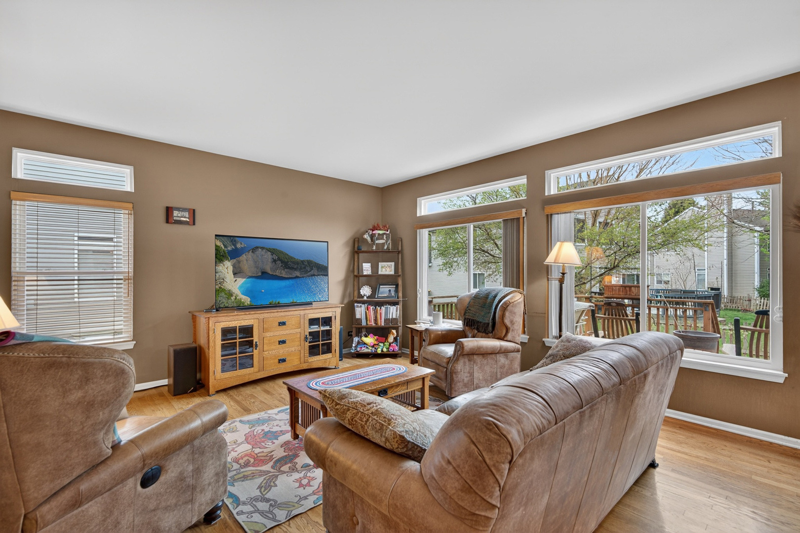 1160 Heavens Gate, Lake In The Hills, IL 60156