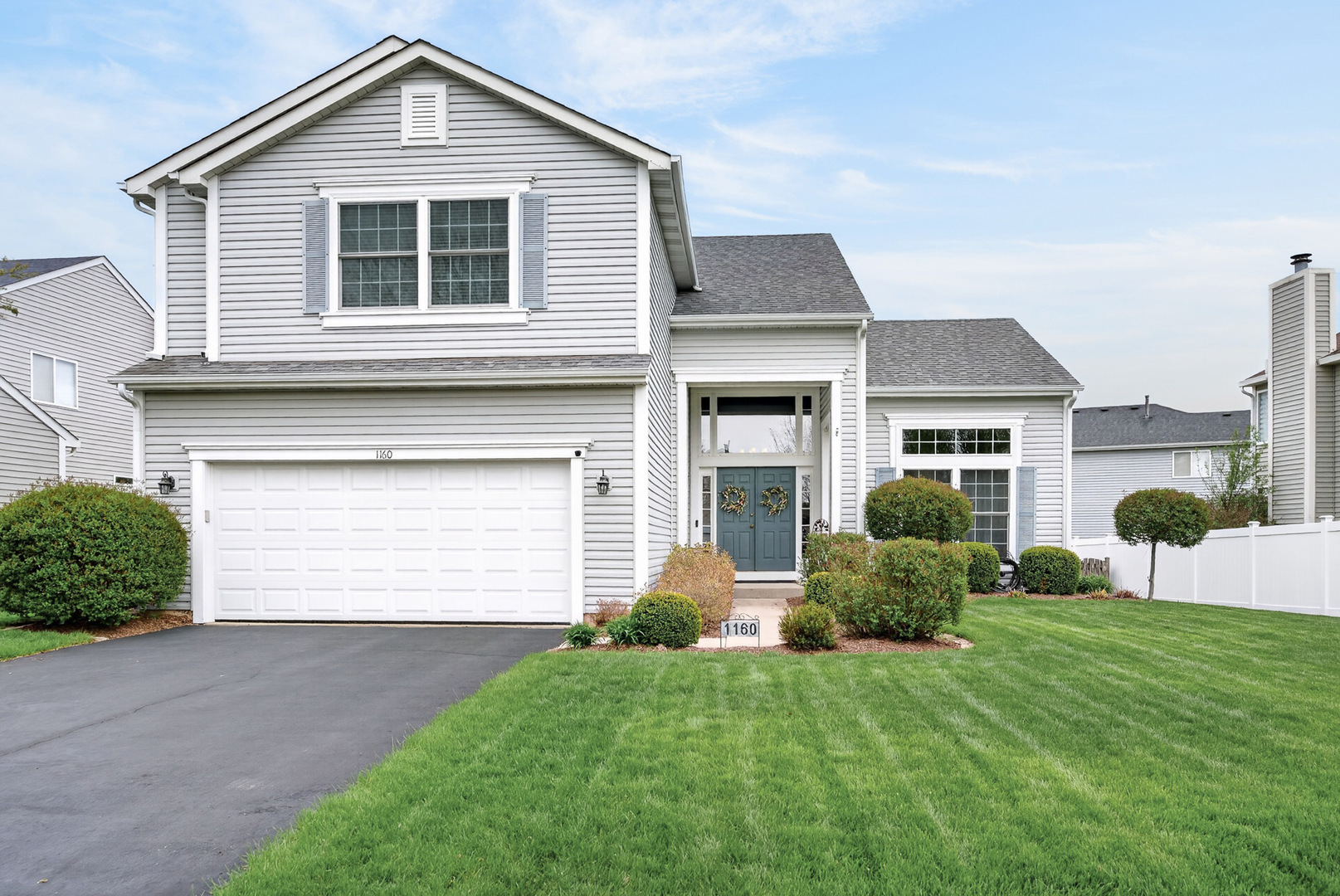 1160 Heavens Gate, Lake In The Hills, IL 60156