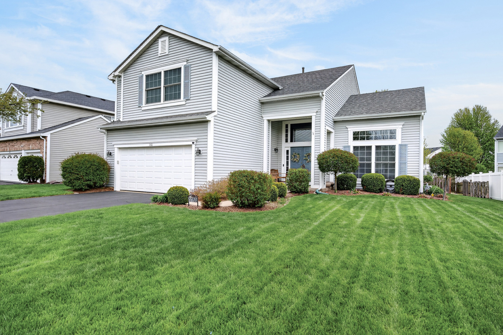 1160 Heavens Gate, Lake In The Hills, IL 60156