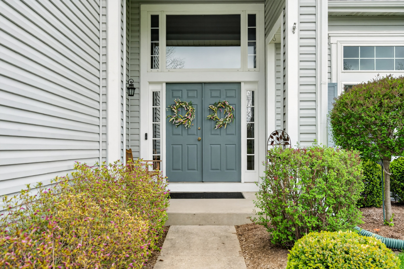 1160 Heavens Gate, Lake In The Hills, IL 60156