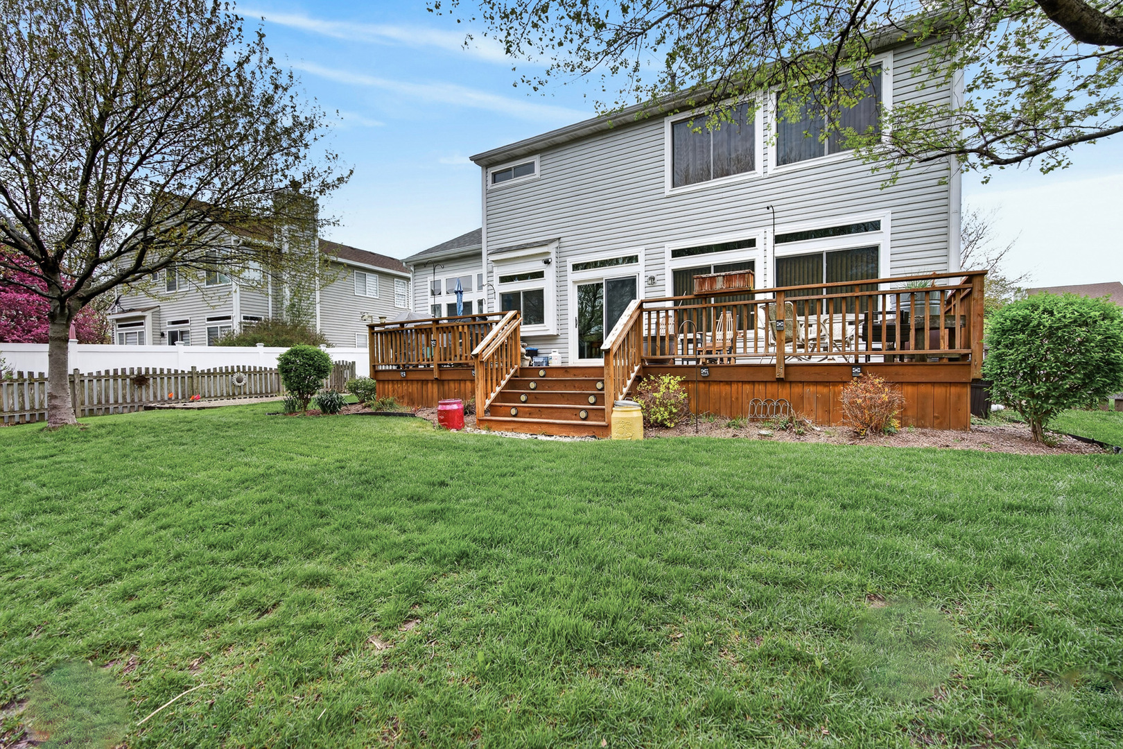 1160 Heavens Gate, Lake In The Hills, IL 60156