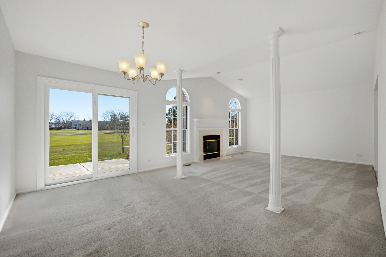 1447 Club Drive #A, Glendale Heights, IL 60139