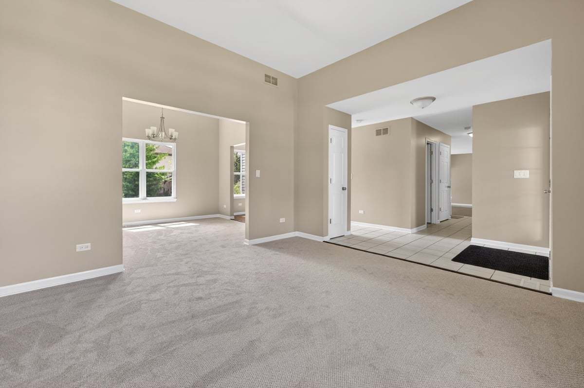 3719 Atlantic Avenue, Gurnee, IL 60031