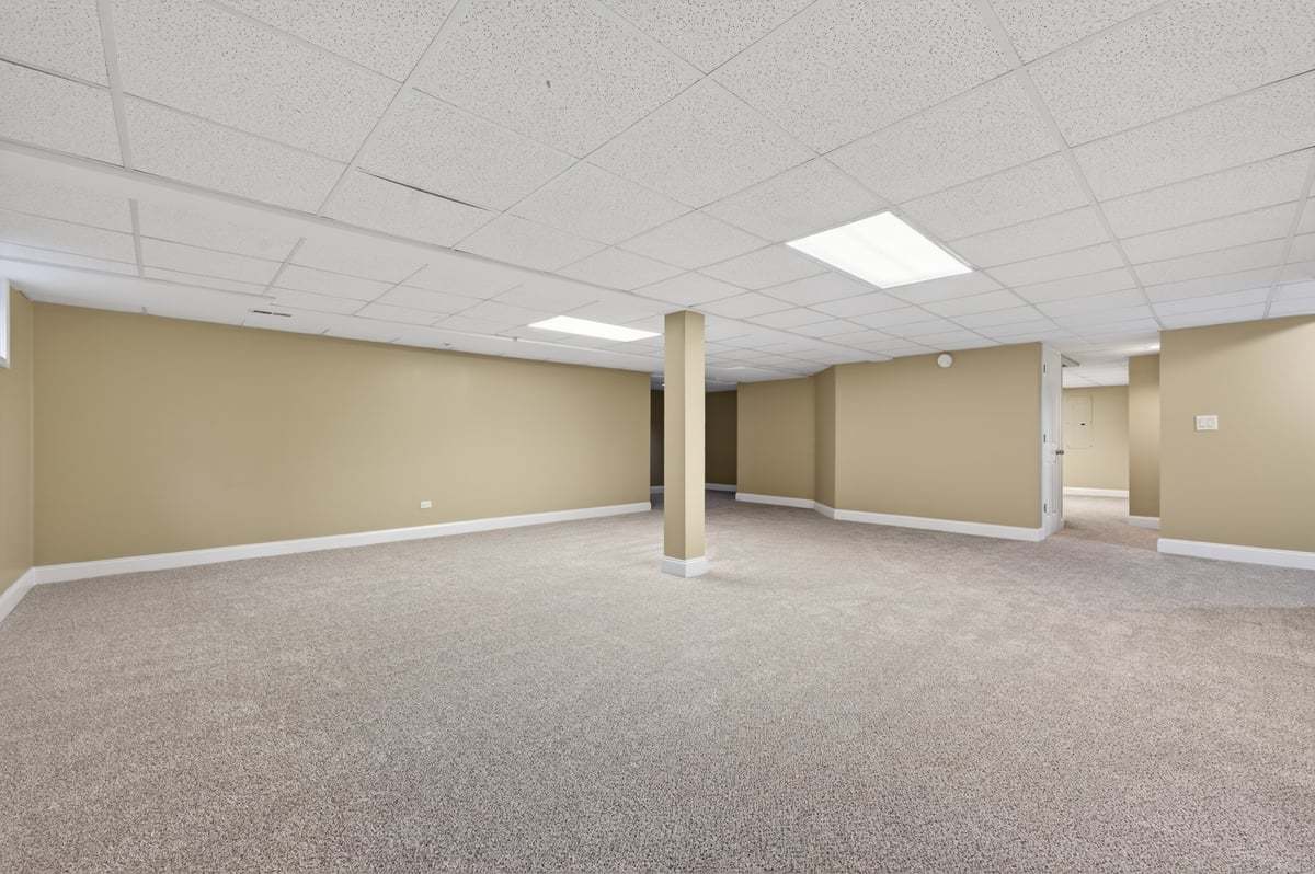 3719 Atlantic Avenue, Gurnee, IL 60031